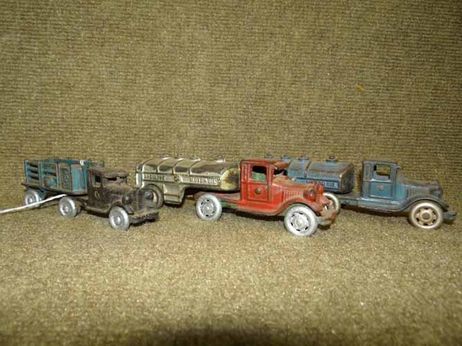 (3) Cast Iron Toys (1 of 3)