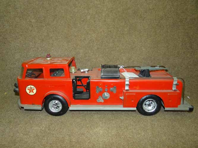 Buddy L Fire Engine (1 of 4)