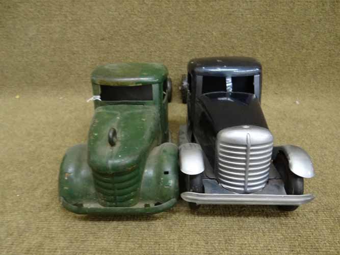 (2) Structo Trucks (1 of 3)