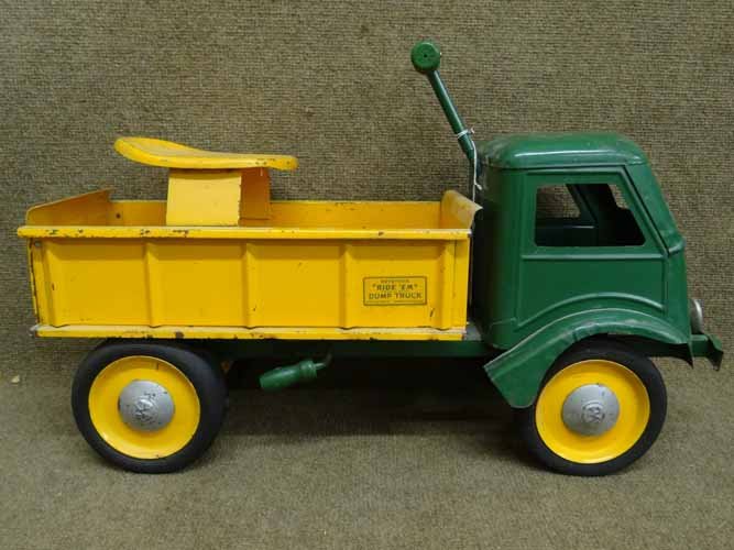 Keystone Dump Truck (1 of 4)