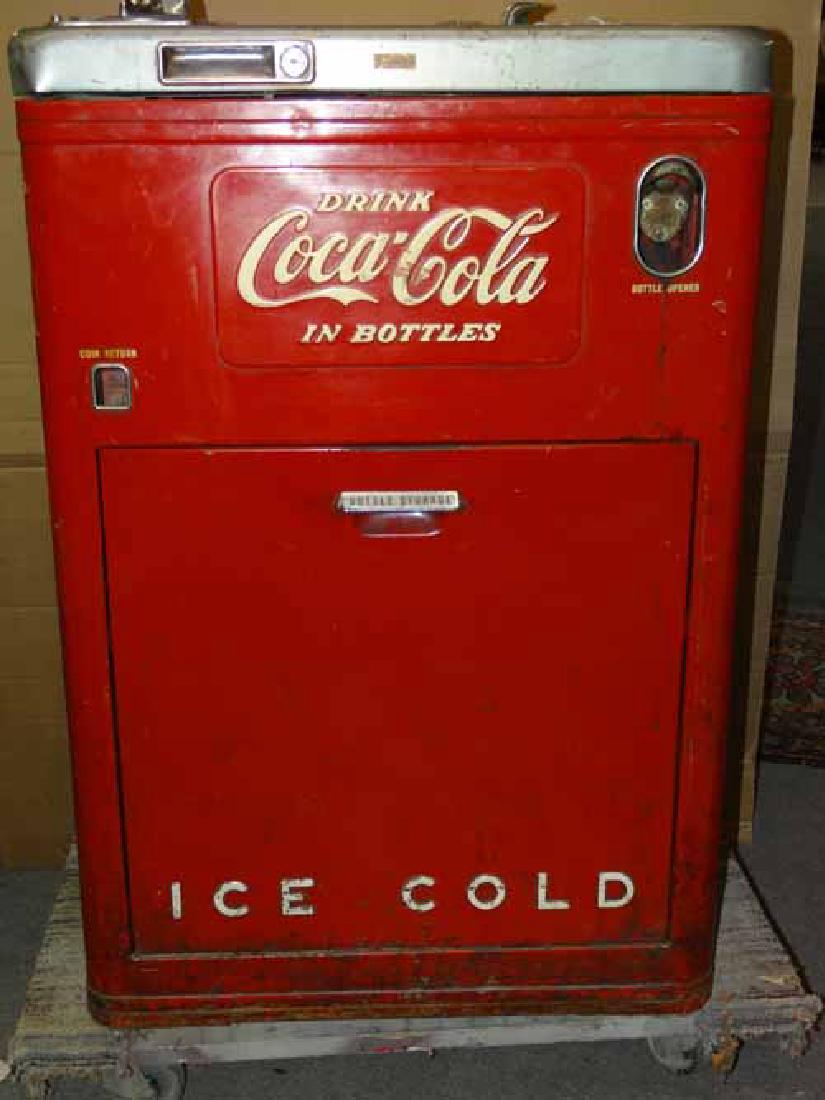 1950's Coca Cola Vendo 23 A23B5 Vending Machine Cooler
