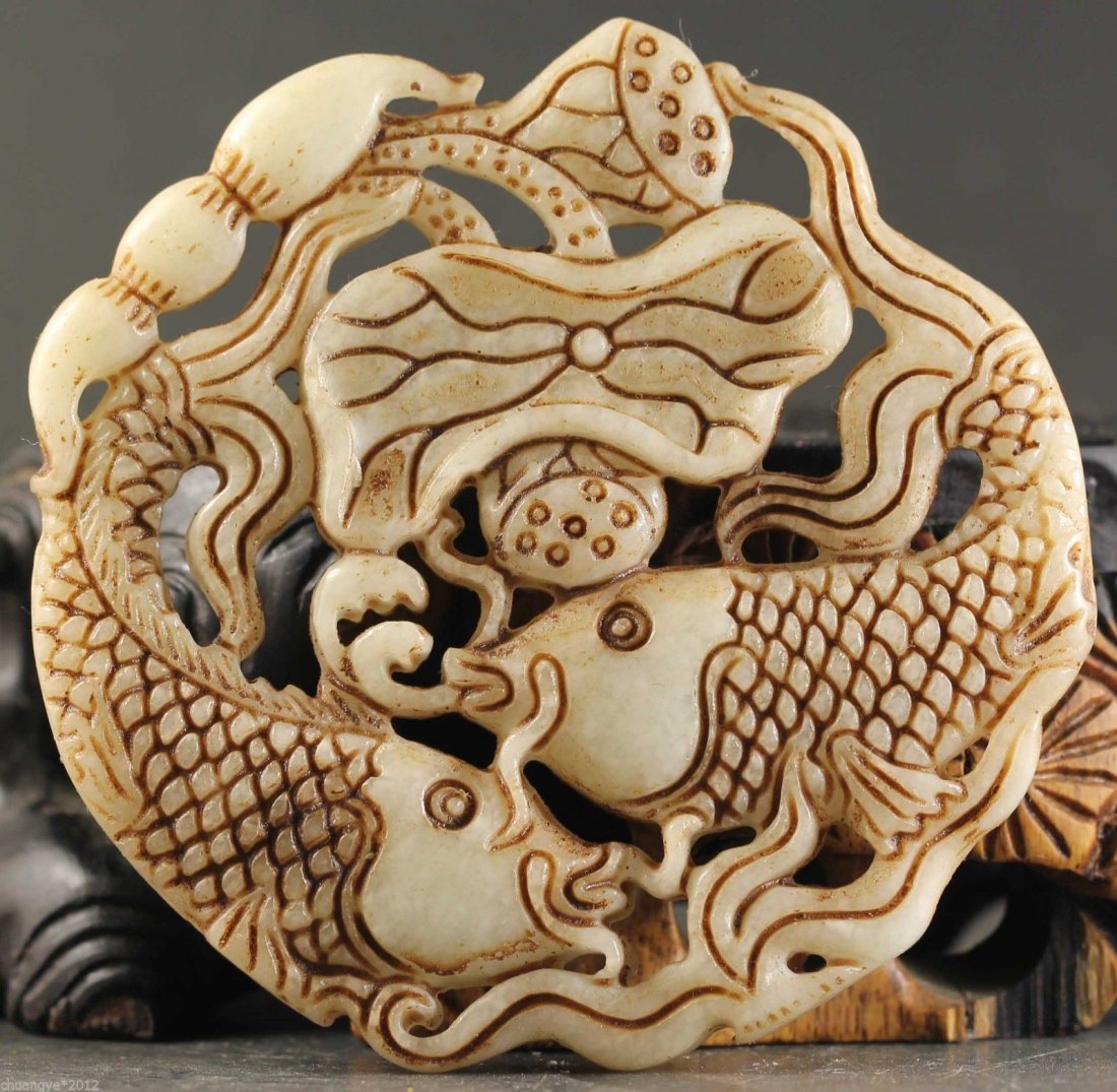 Old China Jade hand-carved Double Fish Pendant (1 of 1)