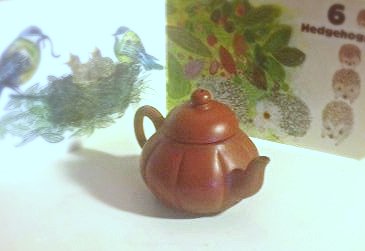 Chinese ZiSha Ceramic Tea pot (1 of 2)