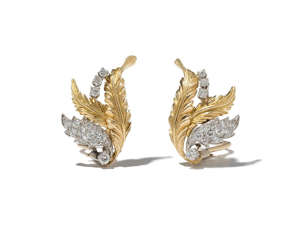 McTeigue, Gold & Diamond Acanthus Leaf Earclips, 1950s: Auction announcements 29th April 2014 Objects are regular taxed. Differential taxation is not possible. 18 carat yellow gold, platinum (purity 900) USA, 1950s McTeigue – funded in New York in 1895 M