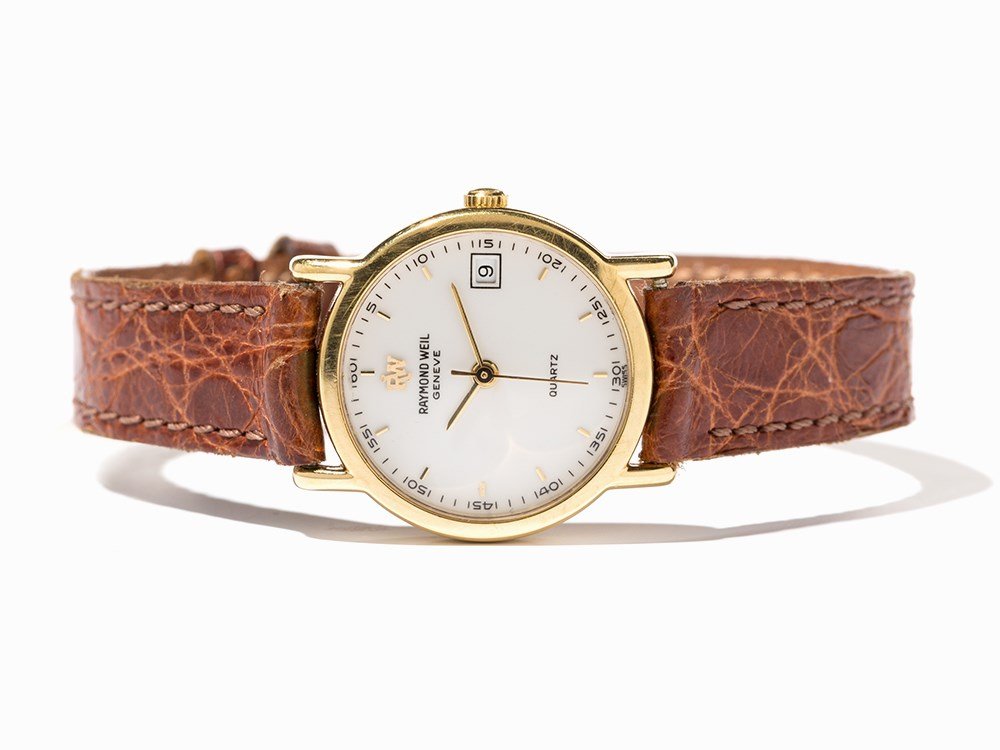 Raymond Weil 18K Gold Plated Womans Wrist Watch, c.: Raymond Weil woman’s wristwatch Switzerland, around 1990 Quartz movement, hour, minute, second, date White dial and gold hands 18K Gold-plated stainless steel casing and pin buckle Brown leather str