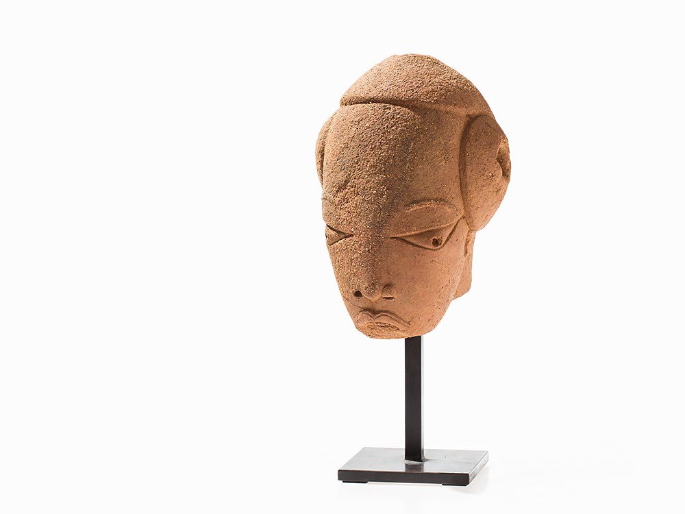 Nok, Terracotta Head, Nigeria, 1000 BC to 300 AD: Terracotta Nok people, Nigeria, 1000 BC to 300 AD Large Nok fragment of a head Traditional terracotta work Height: 26 cm TL tested at the Rathgen laboratory in 1999 Very good condition Provenance: Pri