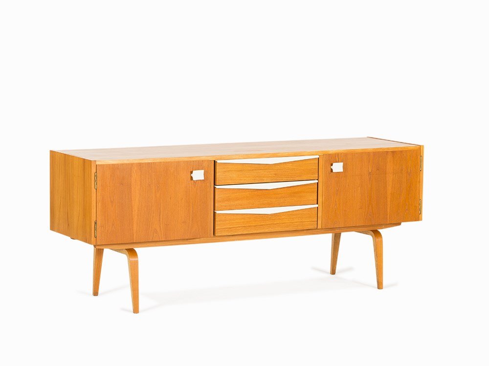 VEB Deutsche Werkstätten Hellerau, Sideboard, GDR,: Auction announcements 11th Nov 2014 Lot 10: Type series model No. 604, Selmanagic – and not as described No. 602. Elm, plastic GDR, 1956/57 Design: Franz Ehrlich (1907-1984) – German architect and