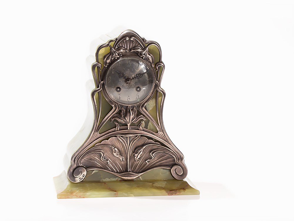 Art Nouveau Fireplace Clock with Onyx and Silver,: Onyx, silver 84 Zolotnik (875/000) Russia, St Petersburg, around 1910 Verso in the lid hallmarked with stylized Faberg and Kokoshnik mark On the front side in the lower left corner marked with the sty