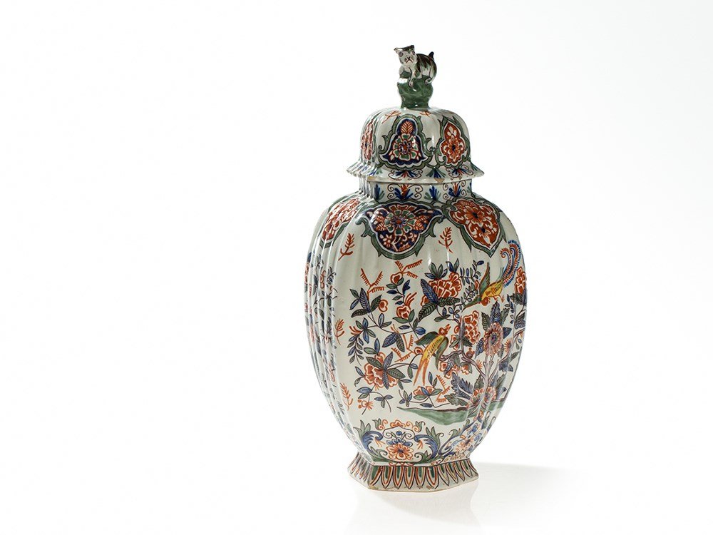 Dutch Delft Fayence Lidded Vase with Asian Décor, (1 of 10)