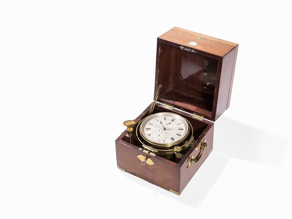 John Hutton, Marine-Chronometer No. 156, London, c.: Mahogany, glass, brass, metal, ivory England, London, c. 1855 John Hutton (active 1830-1868) – British clock-, watch- and chronograph maker Dial inscribed ‘John Hutton 9. Lucas Place Commercial Ro