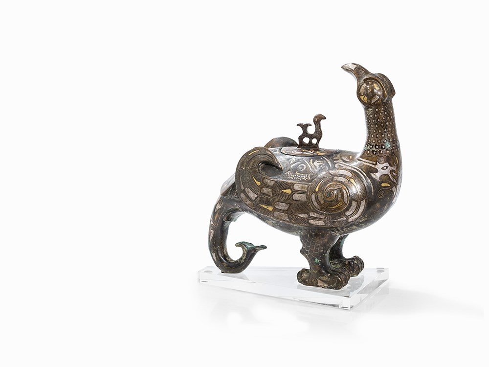 Bronze Vessel ZUN with Silver and Gold Inlays,: Bronze, gold and silver inlays ??? China, late Ming dynasty (1368-1644) / early Qing dynasty Ritual vessel cast in the shape of a bird with tis head turned to the back The body of the animal adorned w