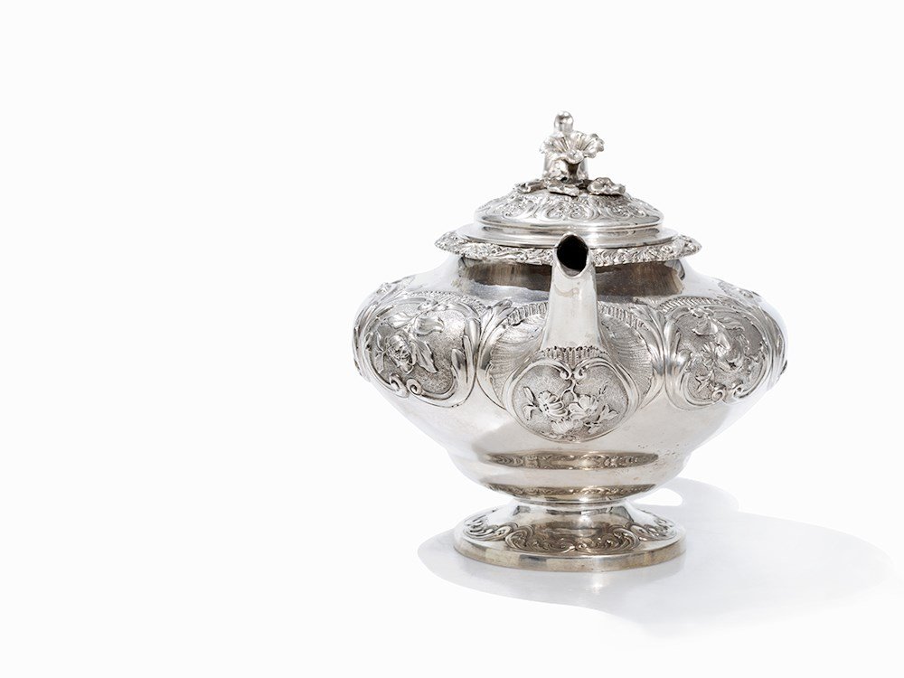 A Victorian Silver Teapot by John Evans II, London, (1 of 10)
