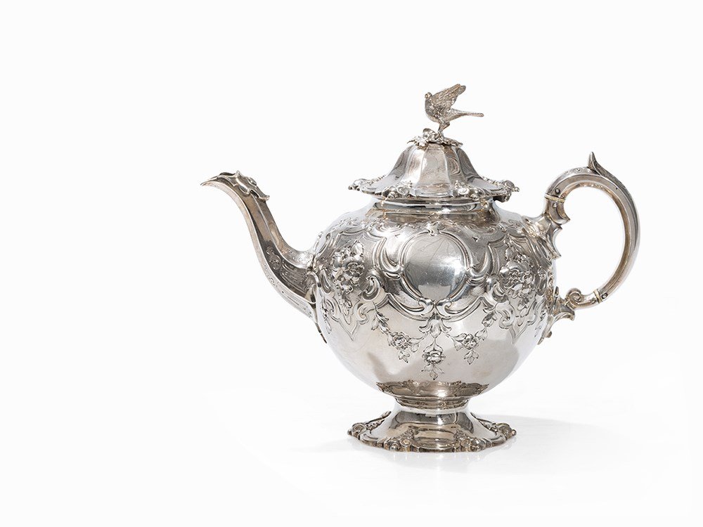 A Victorian Silver Teapot, Edward Barnard & Sons, (1 of 10)
