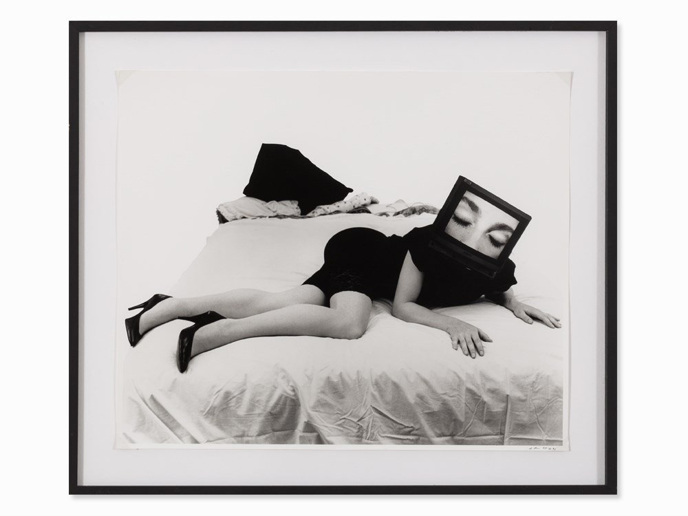 Lynn Hershman Leeson, Seduction, Gelatin Silver Print,: Gelatin silver print USA, 1988; printed later in 1995 Lynn Hershman Leeson (b. 1941) – US-American media artist Signed (unclearly), numbered ‘4/8’, inscribed ‘c’ and dated ‘95’ in black
