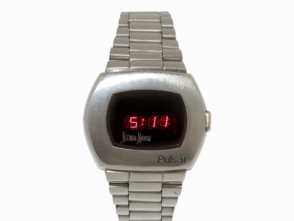 Pulsar P2 LED Neiman Markus Wristwatch, c. 1975: Pulsar P2 LED Neiman Markus wristwatch Switzerland, c. 1975 Quartz movement, hour, minute, second Digital display Watch case, original strap and folding clasp of stainless steel Watch case no. 55469 D