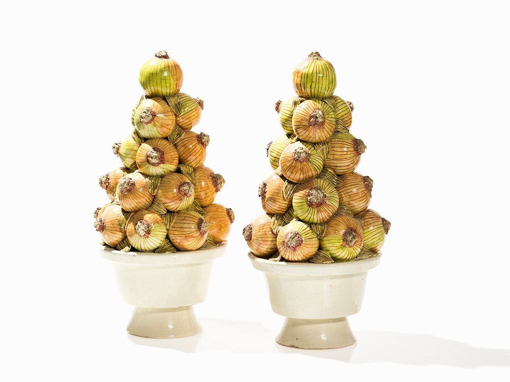 2 Decorative Majolica Onion Bowls, Spain, 2nd H. of (1 of 6)