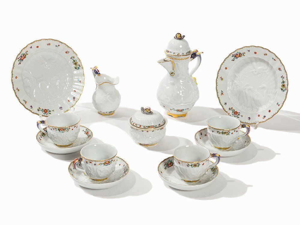 9 Pieces from the Swan Service, Meissen, 2nd H. 20 C. (1 of 8)