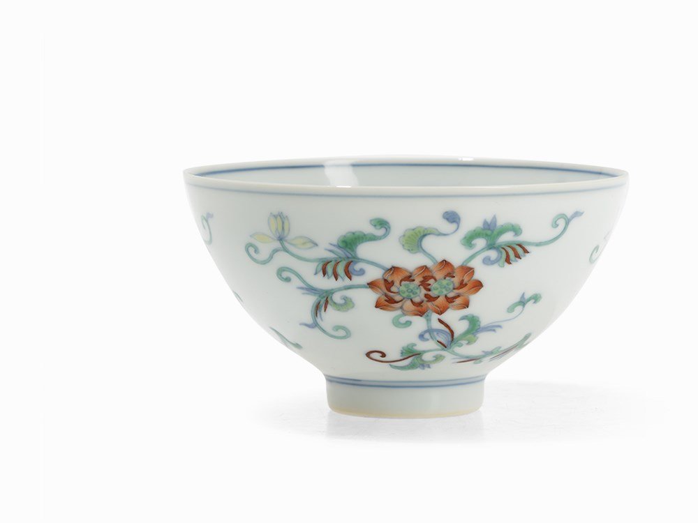 A Fine Doucai Bowl with Floral Tendrils, Yongzheng Era (1 of 10)