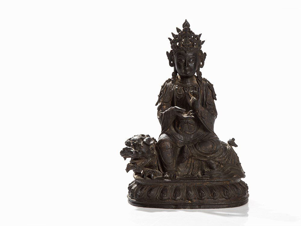 Bronze Figure of a Guanyin on a Lion Pedestal, Ming (1 of 10)