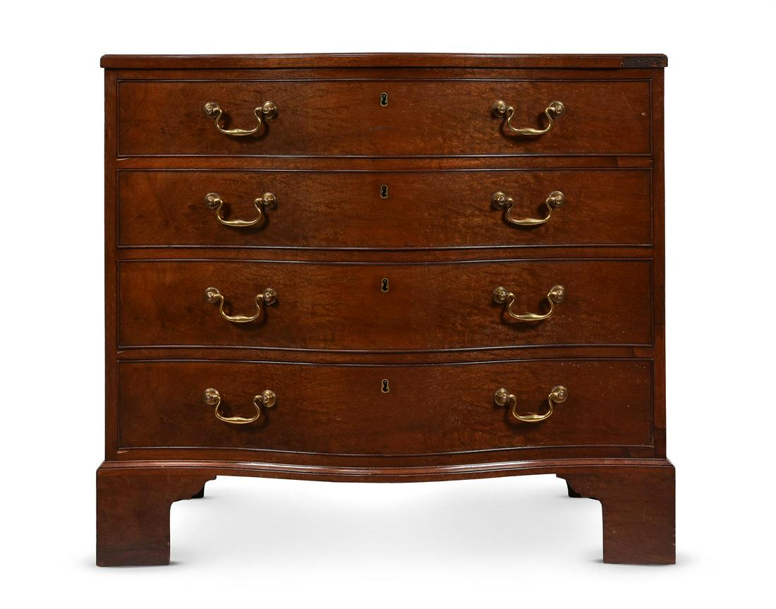 AN EARLY GEORGE III MAHOGANY SERPENTINE COMMODE, IN THE MANNER OF THOMAS CHIPPENDALE, CIRCA 1760: AN EARLY GEORGE III MAHOGANY SERPENTINE COMMODEIN THE MANNER OF THOMAS CHIPPENDALE, CIRCA 176085cm high, 93cm wide, 58cm deep