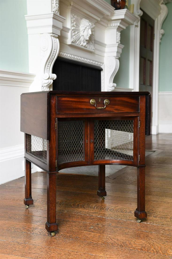 A GEORGE II MAHOGANY 'BREAKFASTE' PEMBROKE TABLE, IN THE MANNER OF THOMAS CHIPPENDALE, CIRCA 1770: A GEORGE II MAHOGANY 'BREAKFASTE' PEMBROKE TABLE IN THE MANNER OF THOMAS CHIPPENDALE, CIRCA 177072cm high, 101cm wide (with leaves up), 61cm deepThe design of this table closely relates to Thomas Chip