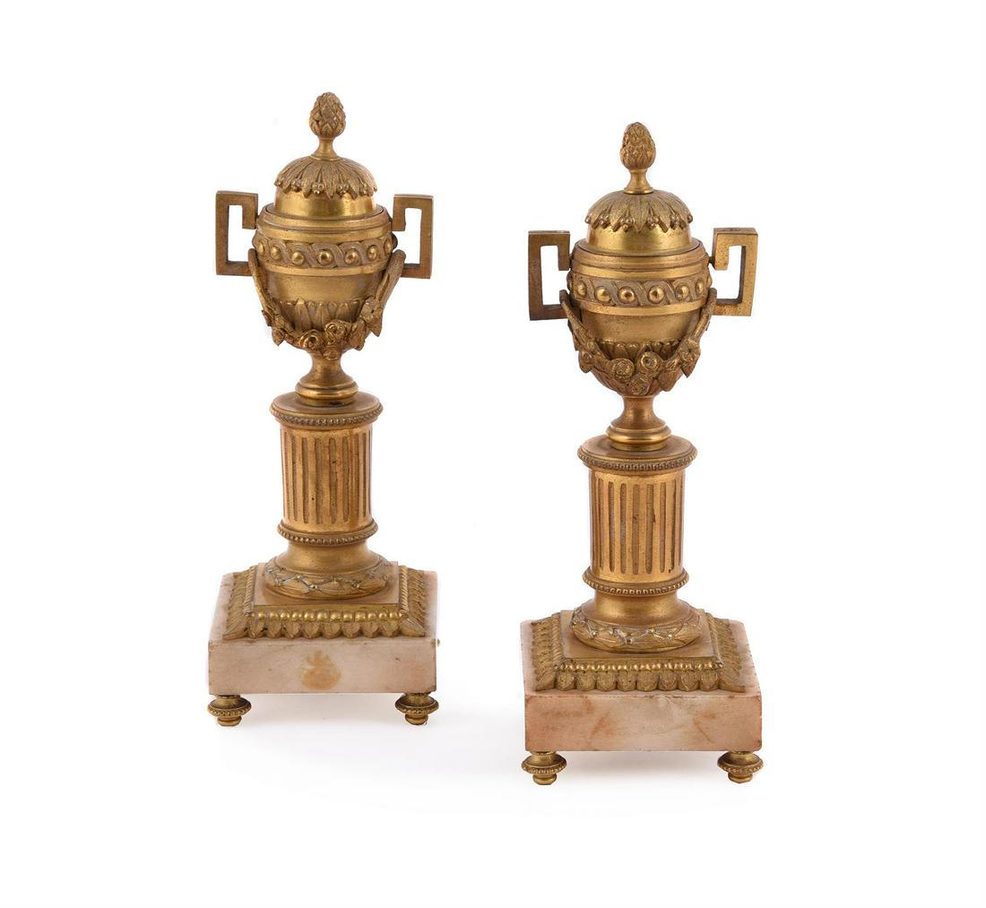 A PAIR OF FRENCH ORMOLU AND MARBLE TWO-HANDLED CASSOLETTES, LATE 18TH/EARLY 19TH CENTURY (1 of 4)