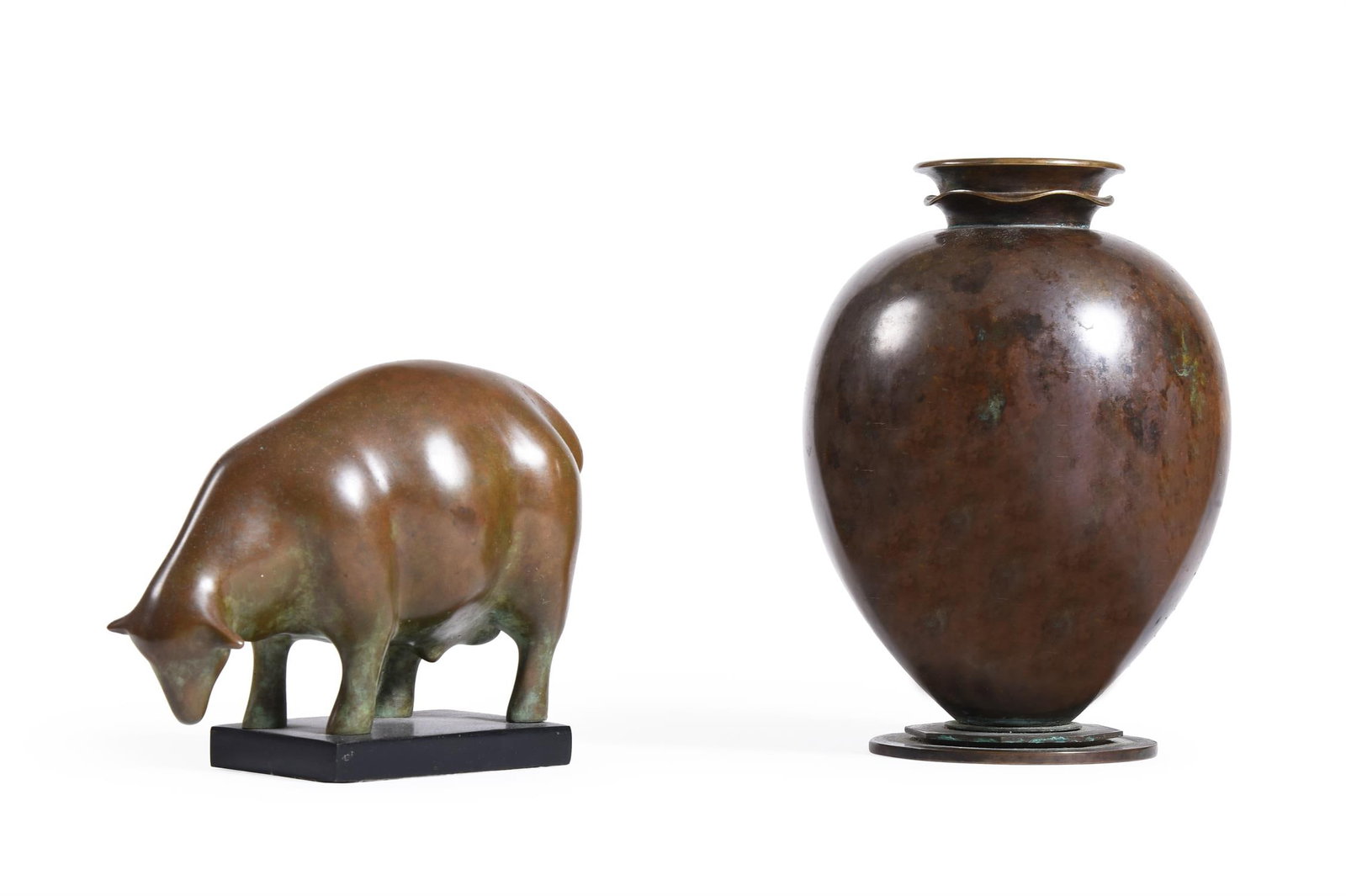 A BRONZE VASE BY EVAN JENSEN, POSSIBLY DATED 1935: A BRONZE VASE BY EVAN JENSEN POSSIBLY DATED 1935 Stamped marks 18cm high, base 9cm diameter Together with a bronze bear by Peter Woytuk, modern signed to cast 12cm high