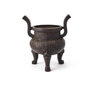 A large Chinese bronze archaistic tripod censer (1 of 3)