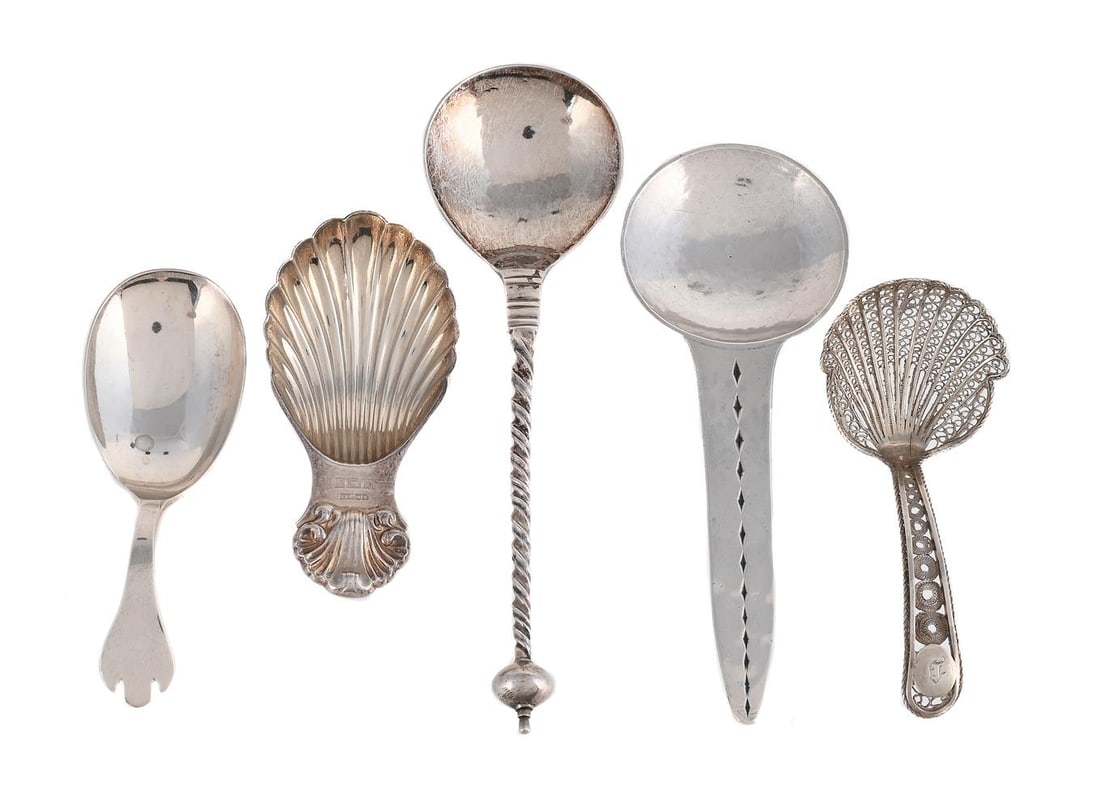 FIVE SILVER CADDY SPOONS (1 of 1)