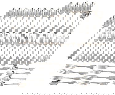 A COLLECTION OF ASSORTED FIDDLE PATTERN FLATWARE: A COLLECTION OF ASSORTED FIDDLE PATTERN FLATWARE