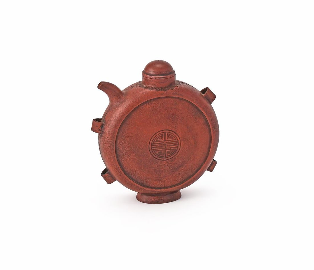 AN UNUSUAL CHINESE YIXING FLASK SHAPED TEAPOT, QING DYNASTY: AN UNUSUAL CHINESE YIXING