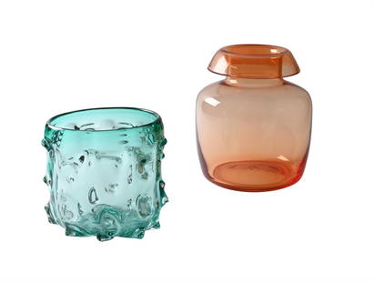 MANNER OF ANTONIA DA ROS (ITALIAN, 1936-2012), AN ORANGE BLOWN GLASS VASE 20TH CENTURY: MANNER OF ANTONIA DA ROS (ITALIAN, 1936-2012) AN ORANGE BLOWN GLASS VASE20TH CENTURY 30cm high, 23cm diameterTOGETHER WITH A green glass vase, Dutch, modern, with manufacturer's mark to base21cm high,