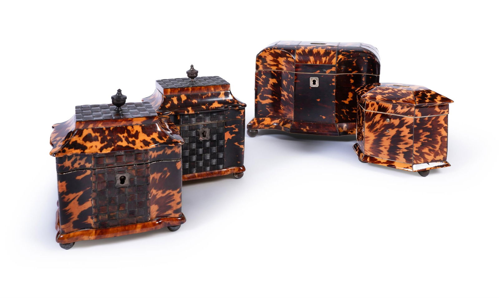 Y A GROUP OF FOUR GEORGE III TORTOISESHELL TEA CADDIES, CIRCA 1780 (1 of 4)