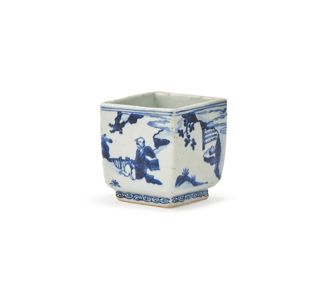 A Chinese blue and white square jar with wood box
