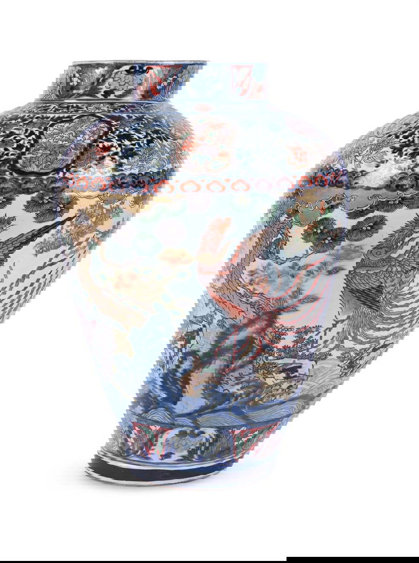 A LARGE IMARI VASE, EDO PERIOD, LATE 17TH OR EARLY 18TH CENTURY