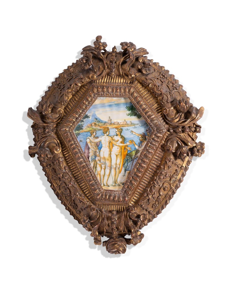 AN ITALIAN MAIOLICA ISTORIATO FRAGMENTARY TAZZA, PROBABLY URBINO: AN ITALIAN MAIOLICA ISTORIATO FRAGMENTARY TAZZA PROBABLY URBINO, MID-16TH CENTURY painted with the Judgement of Paris, inscribed on the reverse IVDITI DE PARISE, now contained within a Louis XVI