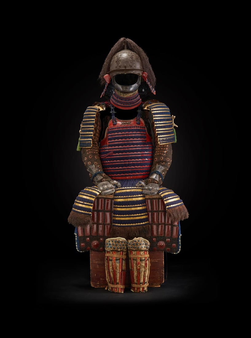 ‡ A nimai-do gusoku [armour], Edo period (1 of 6)