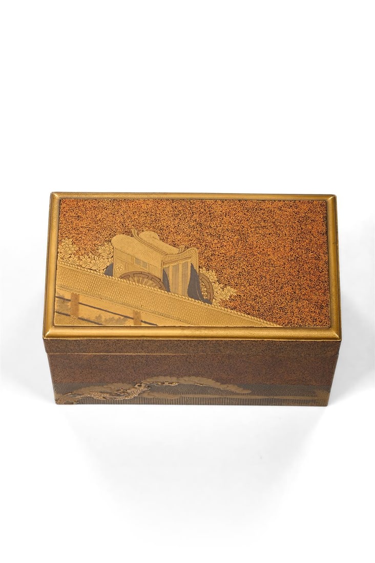 ‡ A lacquer chabako [tea ceremony utensils box], Edo period (1 of 4)