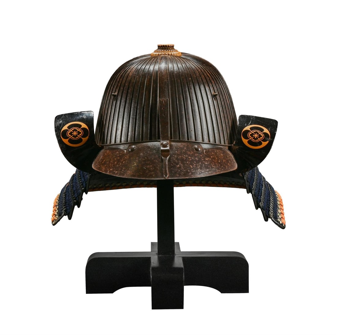 A Myochin school suji-bachi [helmet with raised ridges], Edo period (1 of 4)