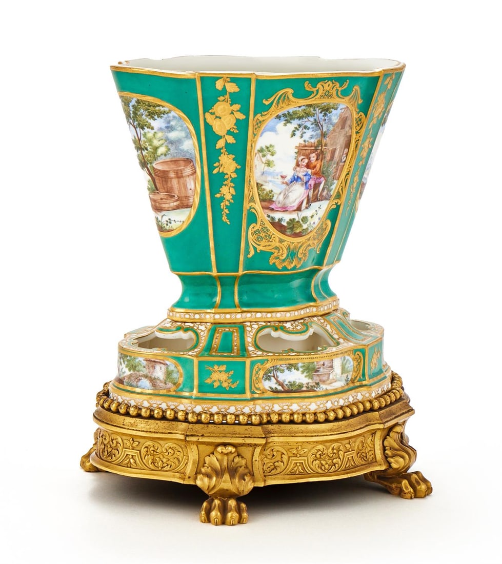 A RARE SÈVRES PORCELAIN GREEN GROUND FLOWER POT & PIERCED STAND, 1760 (1 of 6)