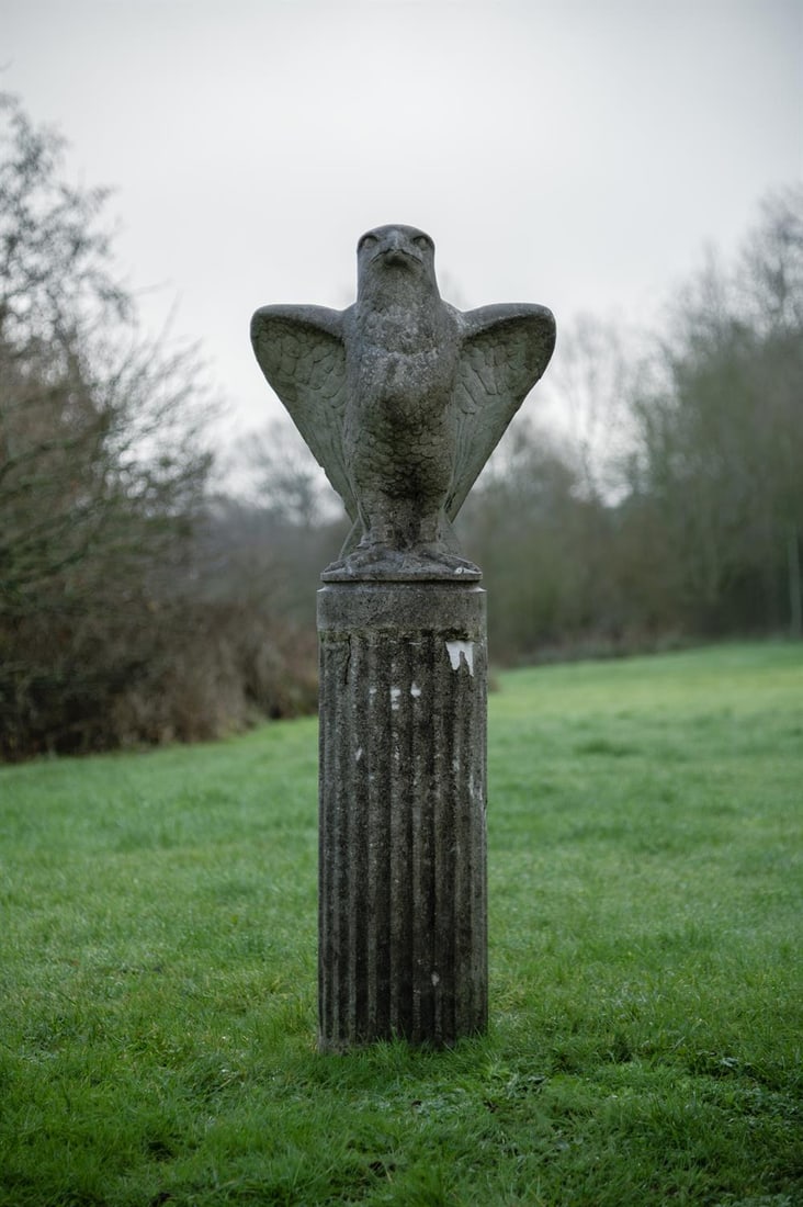 A LARGE COMPOSITION STONE EAGLE ON COLUMN, LATE 20TH CENTURY (1 of 4)