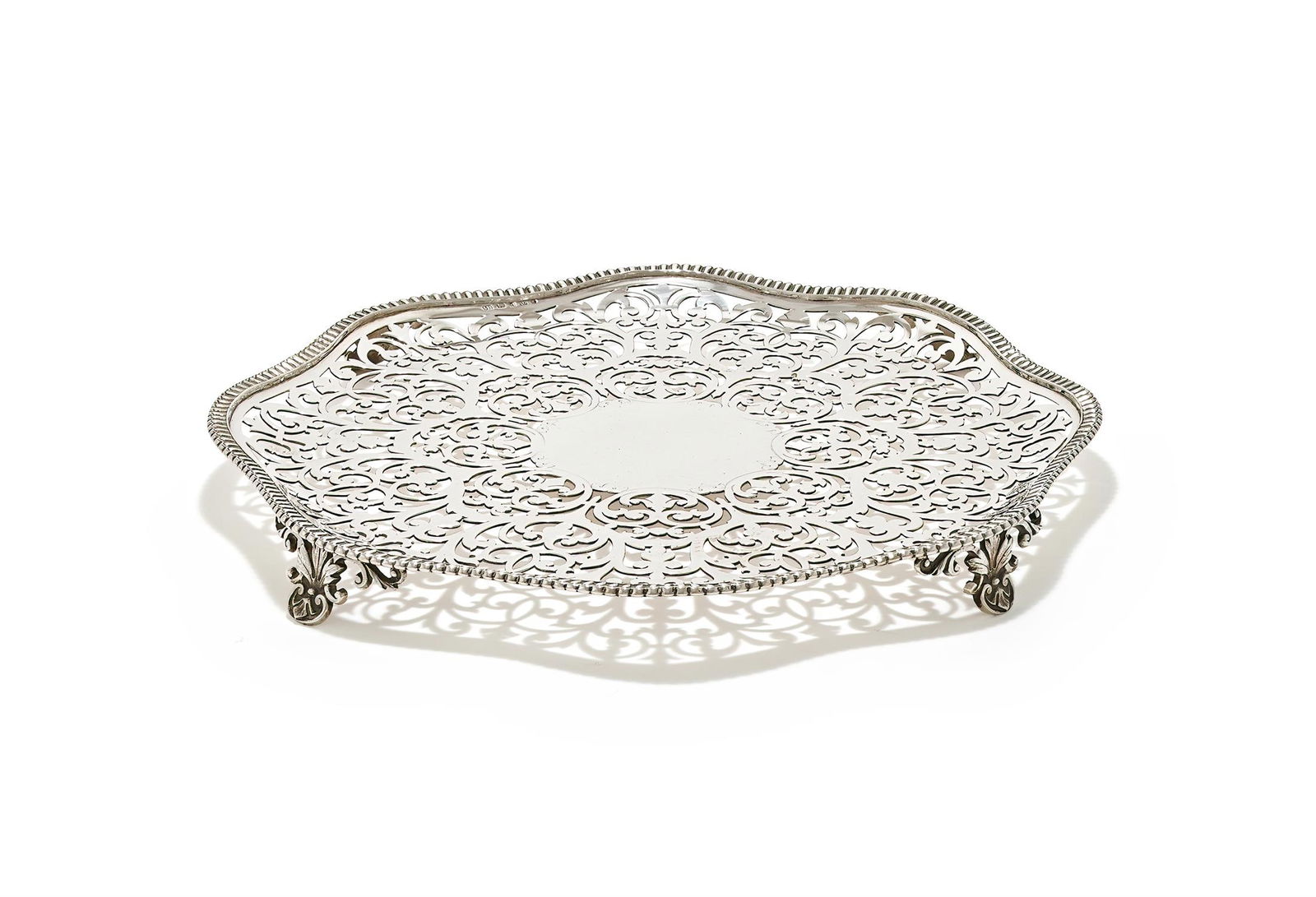 A VICTORIAN SILVER PIERCED SALVER (1 of 3)