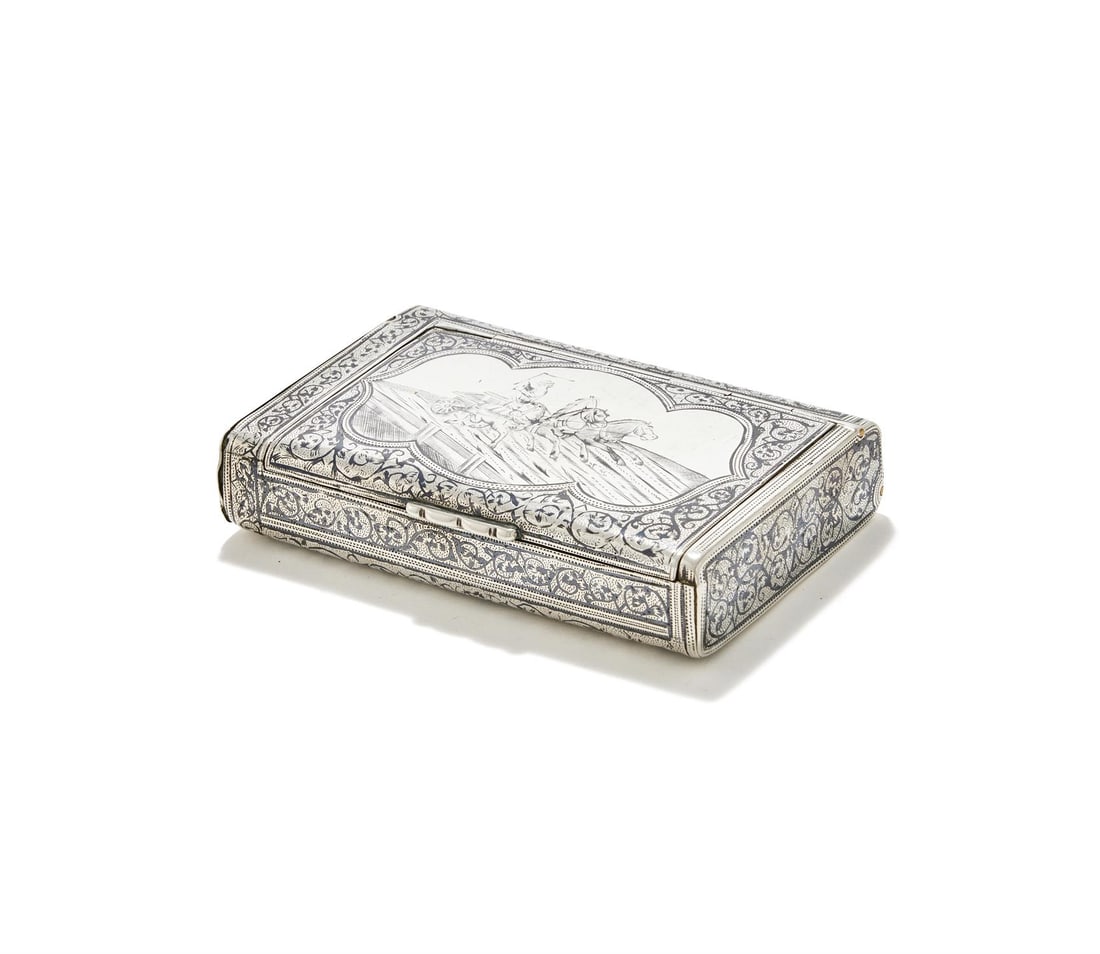 A RUSSIAN SILVER AND NIELLO CIGARETTE BOX (1 of 4)