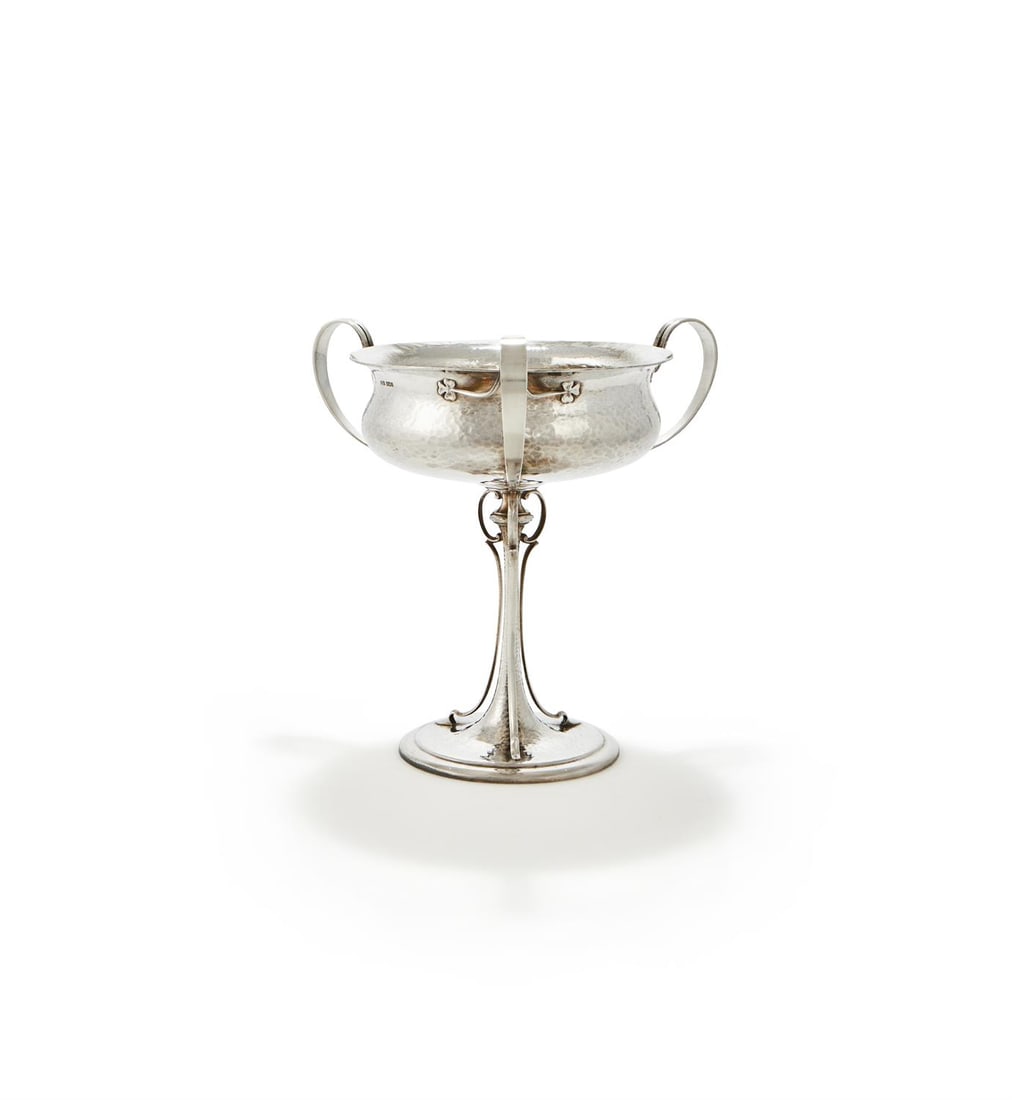 AN EDWARDIAN SILVER THREE HANDLED CUP (1 of 3)