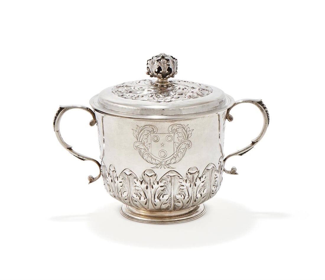 A CHARLES II SILVER PORRINGER AND COVER (1 of 3)