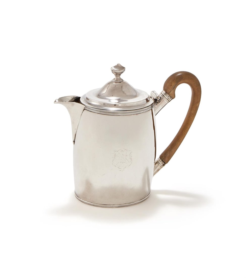 A GEORGE III SILVER OVAL TEAPOT (1 of 3)