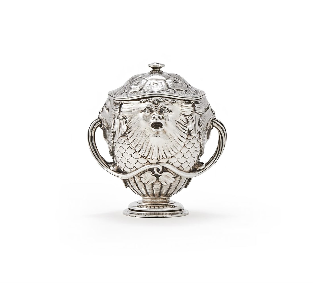 A VICTORIAN SILVER SUGAR BOX AND COVER (1 of 4)