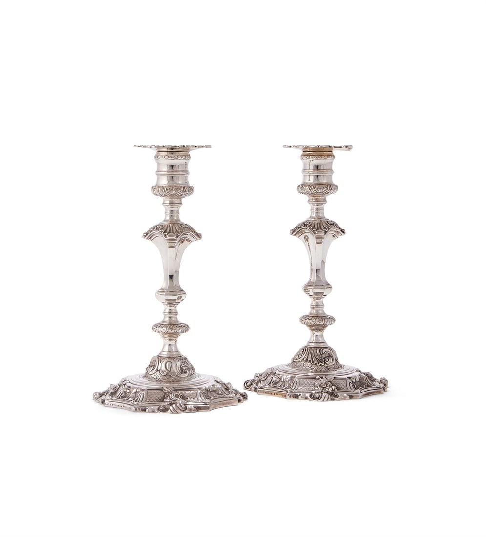 A PAIR OF VICTORIAN CAST SILVER CANDLESTICKS (1 of 5)