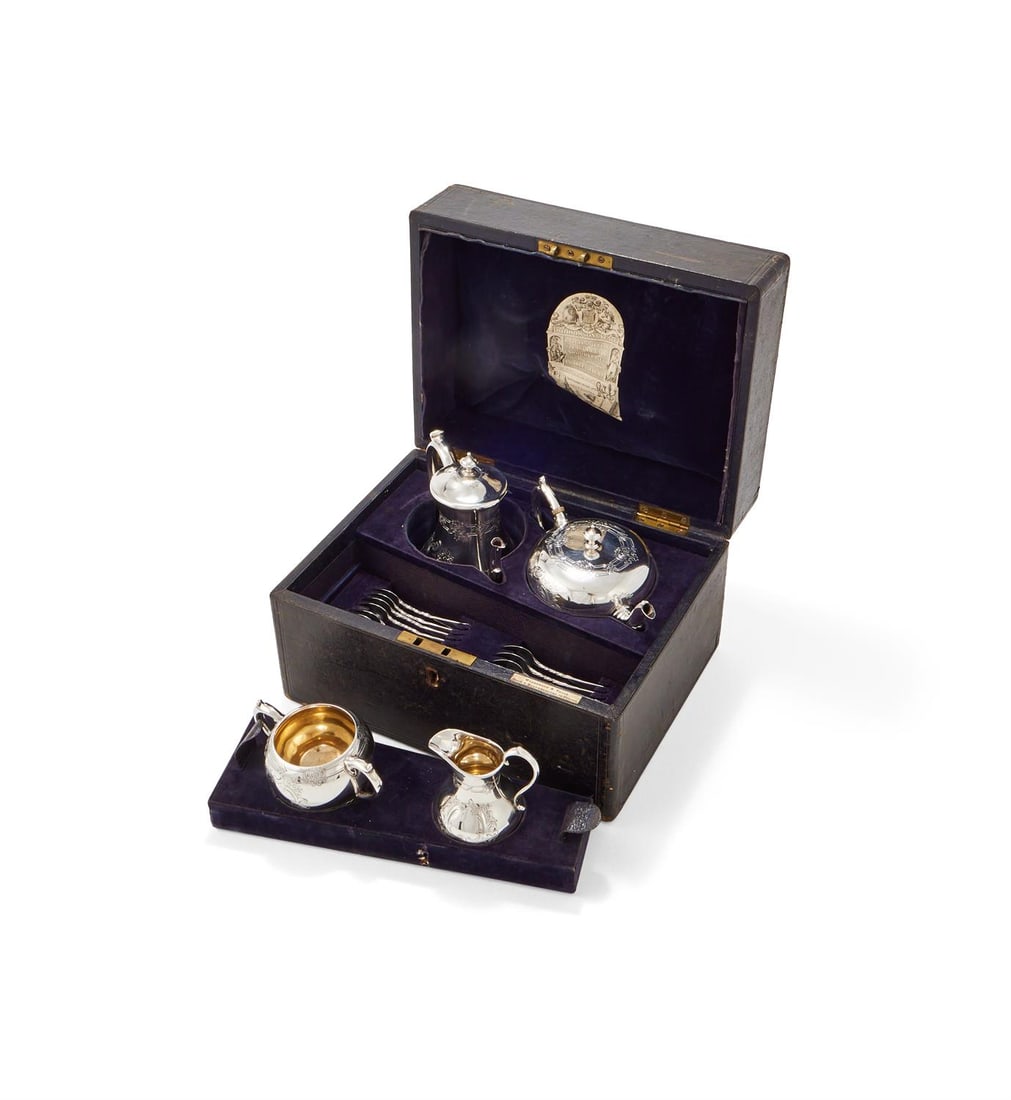 Y A CASED SILVER BACHELOR'S TRAVELLING FOUR PIECE TEA AND COFFEE SET (1 of 4)