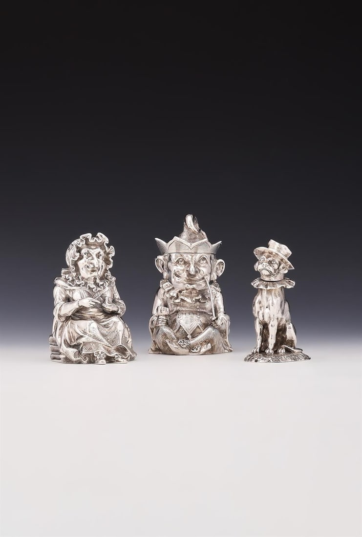 A VICTORIAN SILVER NOVELTY THREE PIECE CRUET SET (1 of 6)